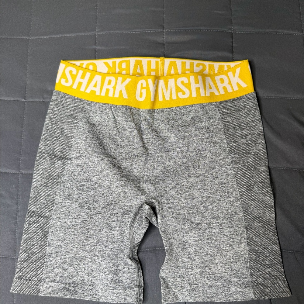 Gymshark Gray/Yellow Women’s Contour Shorts